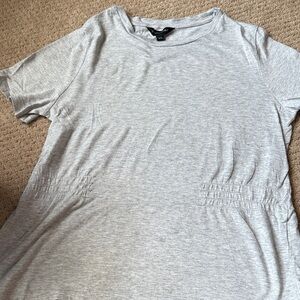 Banana Republic Light Gray Short Sleeve Tee